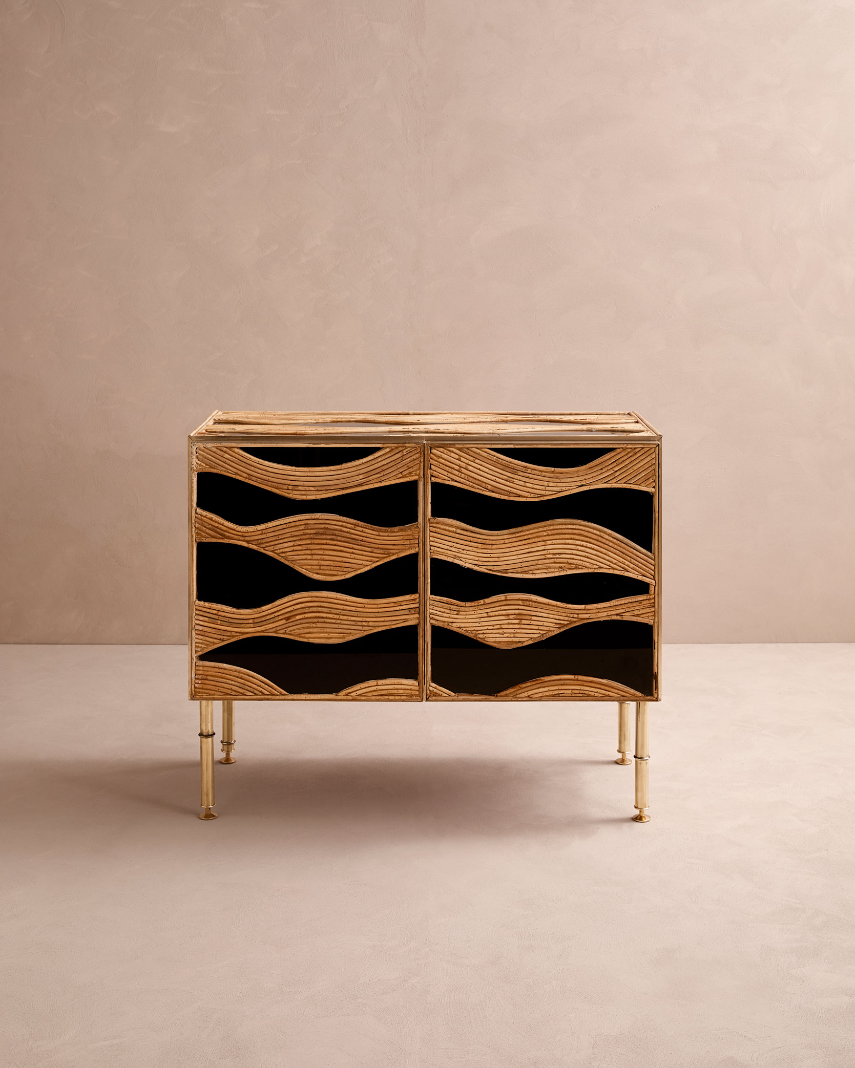 GLASS WAVE CABINET